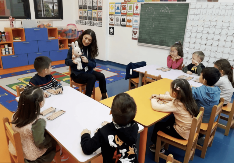 مطلوب مربيات أطفال المصابين بالتوحد وصعوبات التعلم بشهادة البكالوريا