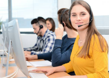 مراكز للإتصال : مطلوب تشغيل 70 مستشار زبناء عبر الهاتف براتب شهري يصل إلى 5000 درهم