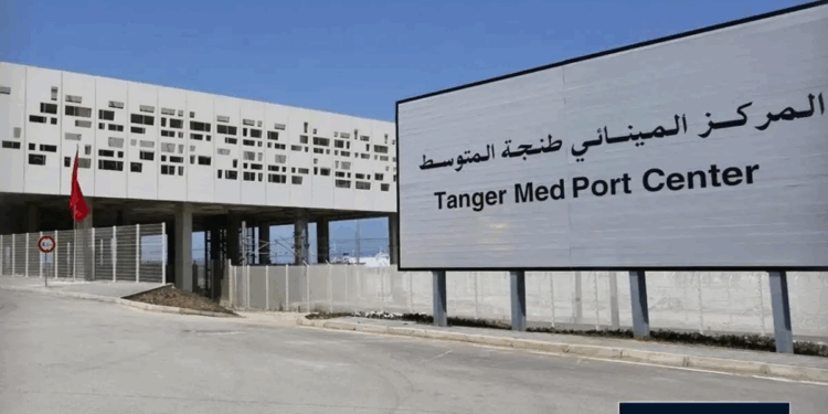 ميناء طنجة المتوسط: مطلوب توظيف عمال بشهادة البكالوريا و بعقد دائم CDI