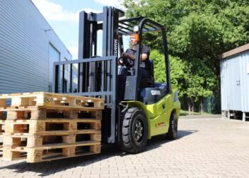 مطلوب تشغيل سائقي آليات رافعة Cariste بالنيفو باك ورخصة سياقة الكلارك