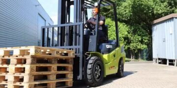 مطلوب تشغيل سائقي آليات رافعة Cariste بالنيفو باك ورخصة سياقة الكلارك