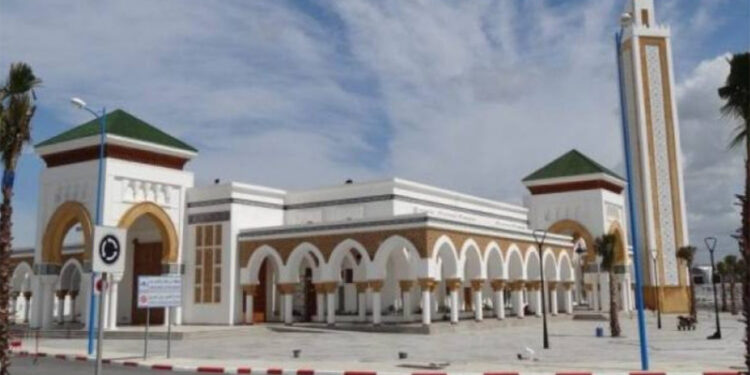 الإعلان عن فتح باب الترشيح لشغل مهام الإمامة - الأذان - الخطابة بمختلف مساجد المملكة