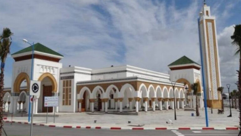 الإعلان عن فتح باب الترشيح لشغل مهام الإمامة - الأذان - الخطابة بمختلف مساجد المملكة