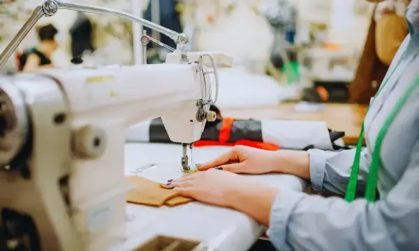 مطلوب عمال في مجال الخياطة بألمانيا 2026